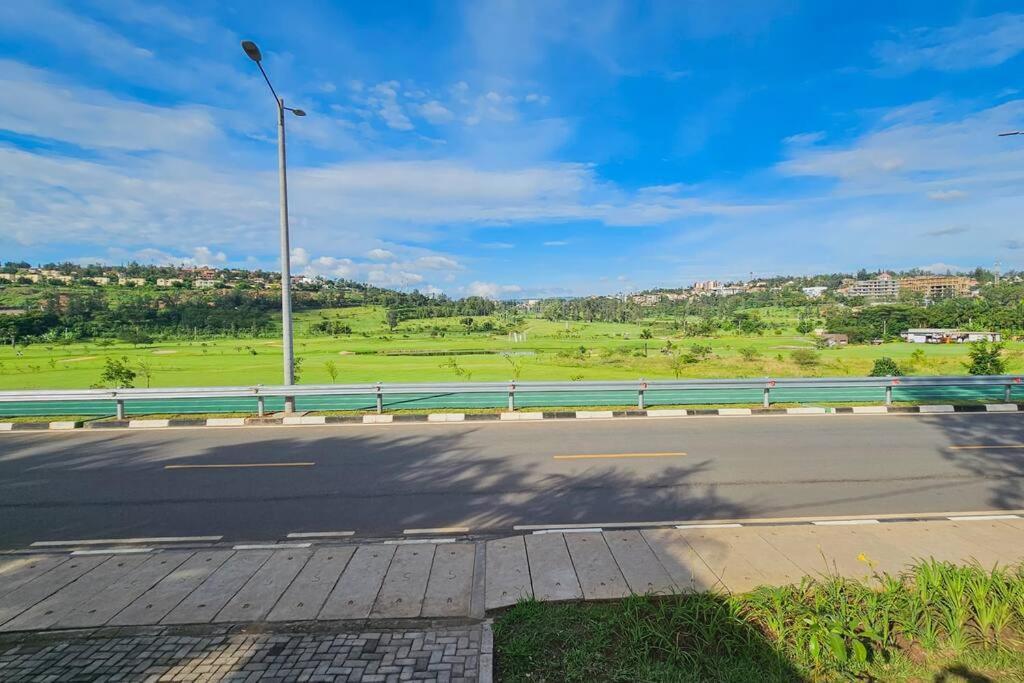 Complete 4-Bedroom House Facing Kigali Golf Course Exteriér fotografie